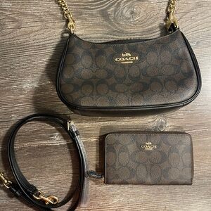 Coach Brown and Black Shoulder Bag Set